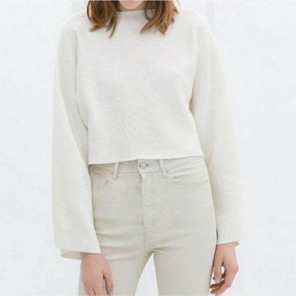 Zara Sweaters - Zara Knit Wide Sleeve Dolan Cropped Sweater sz M